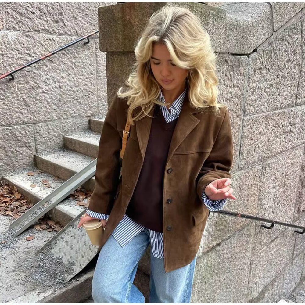 Liesel – Zeitloser Oversized-Wildlederblazer für einen eleganten Look